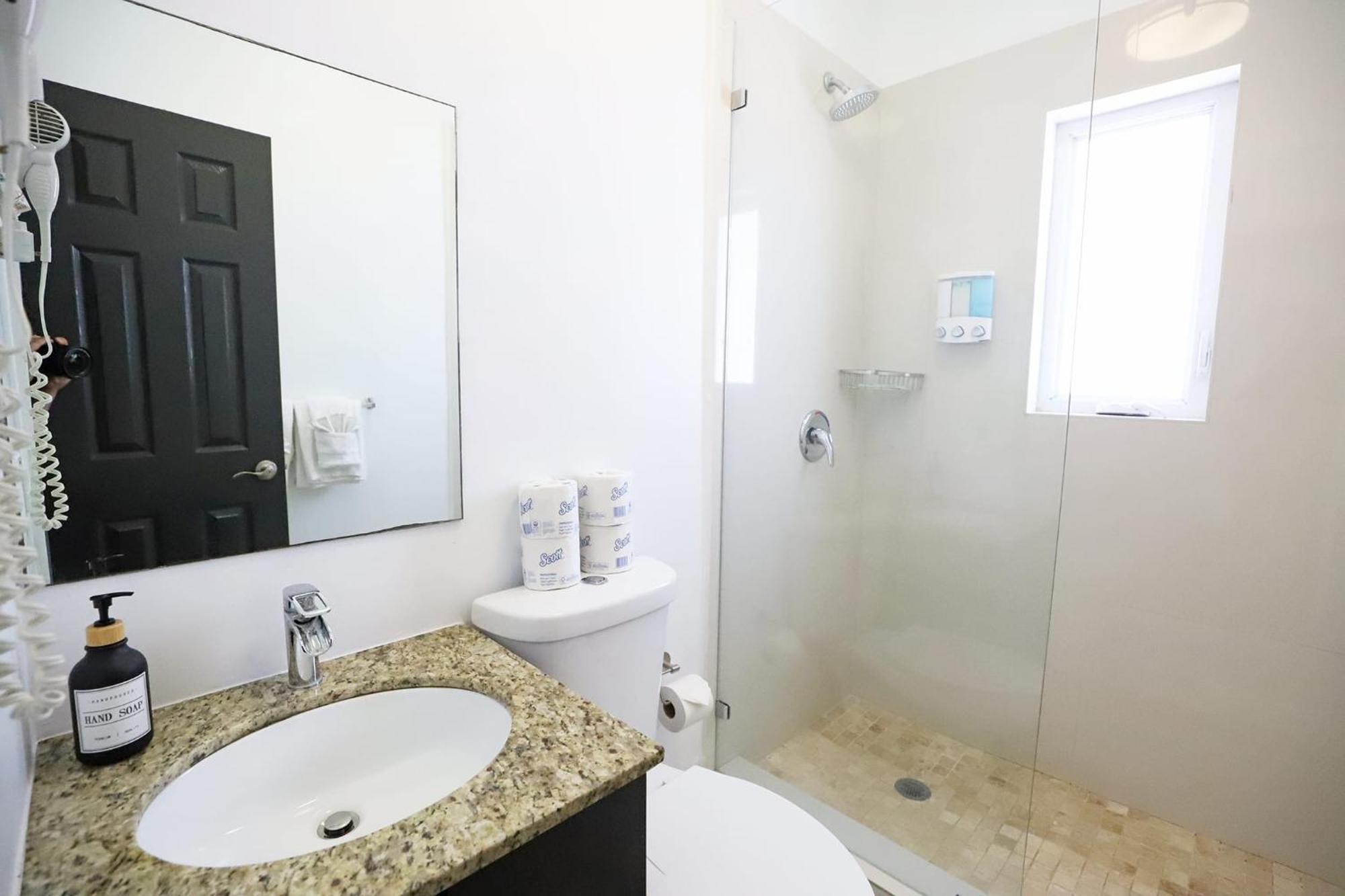 Miami Beach Apartment With Private Patio Free Parking Family Friendly No Pet Fee Luaran gambar